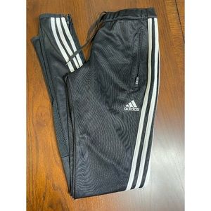 Adidas women’s tiro pants size xsmall
